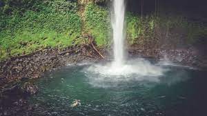 la-fortuna-waterfall (1)